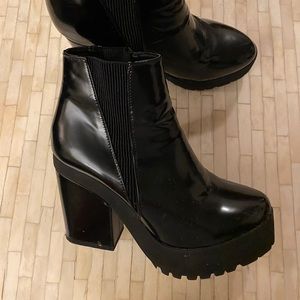 Black patent leather platform boots, size 7